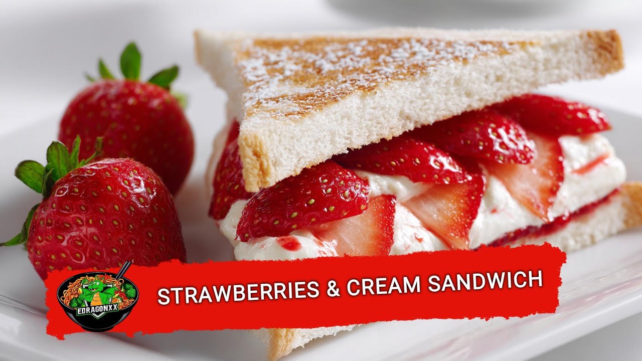The Japanese-Style Strawberries &amp; Cream Sandwich - Ebunny.net